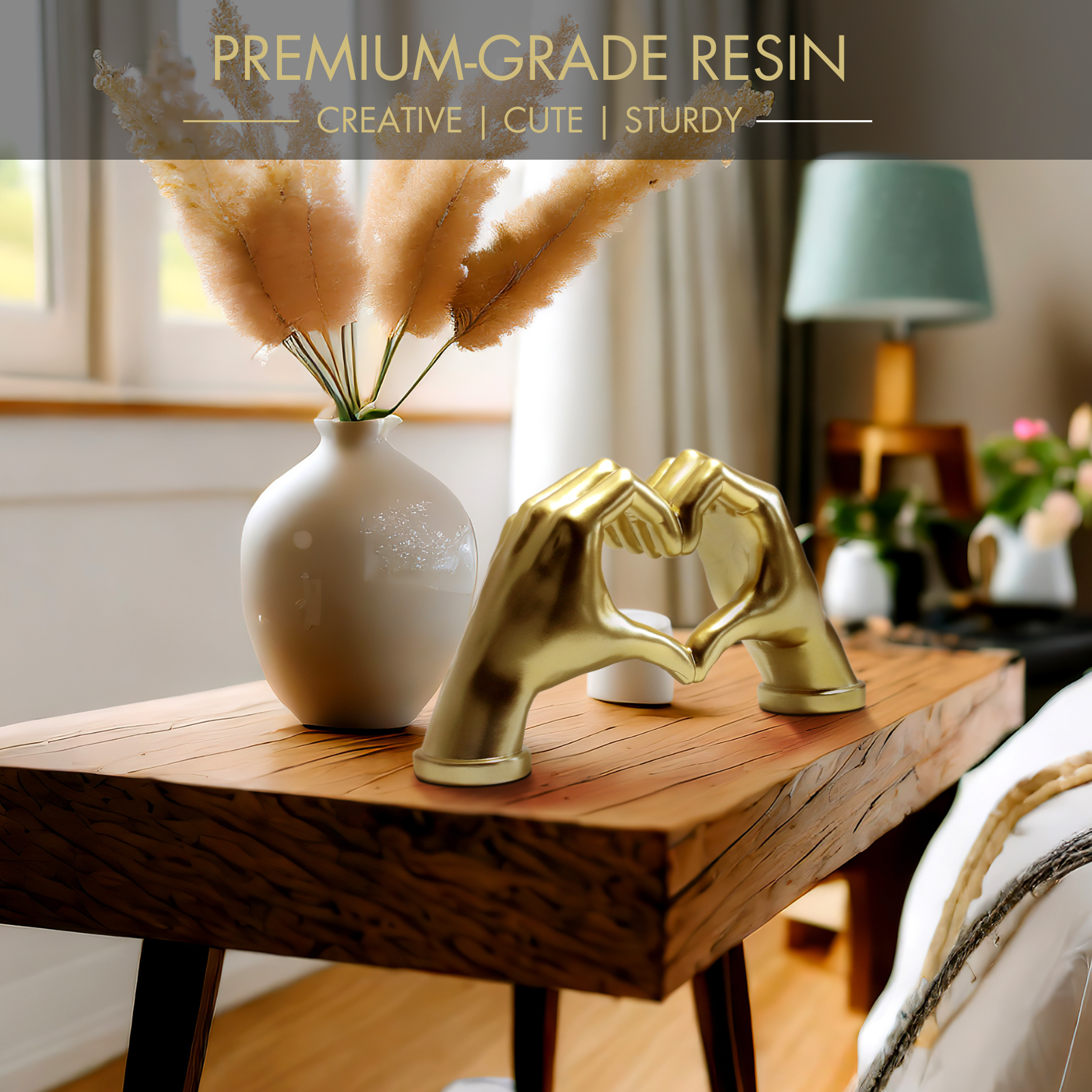 HORTIWAVE Statuettes of Resin Gold Heart Hands Sculpture